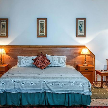 S S Home Stay -2Bhk & 1Bhk Luxury Ac Service Apartments For Group Of Families - Best Location - Modular Kitchen - Super Fast Wi-Fi- Near To Tirupati Bus Stand And Railway Station Extérieur photo